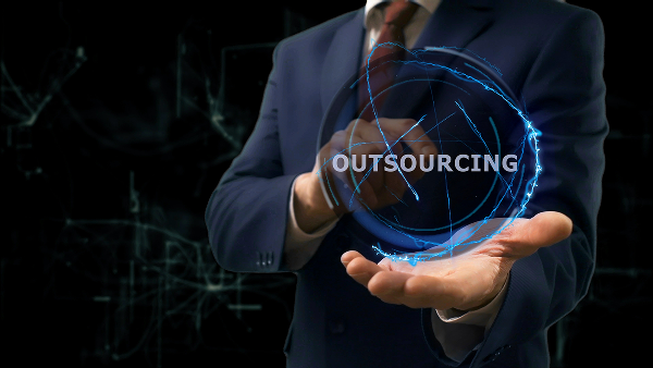 OUTSOURCING IT